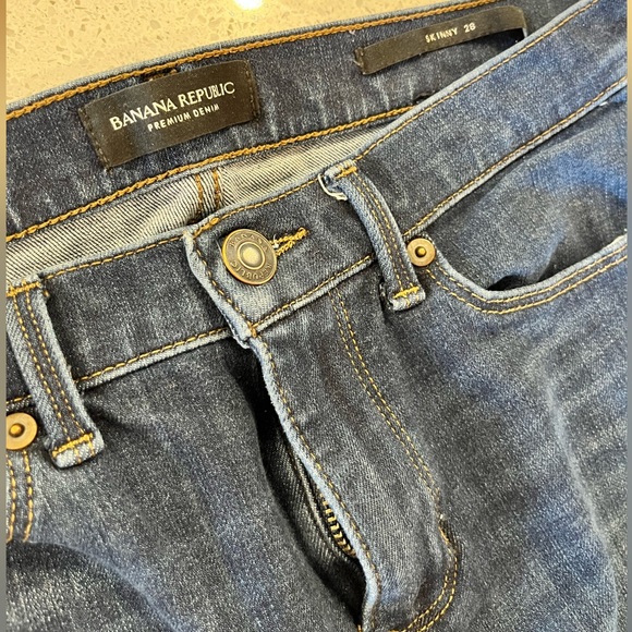 ‼️SOLD‼️Banana Republic Skinny Jeans - Picture 2 of 3